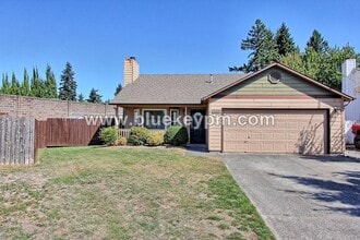 Building Photo - 8303 NE 136th Ave