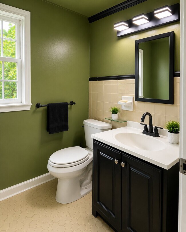 Building Photo - 370 Valiant Ln