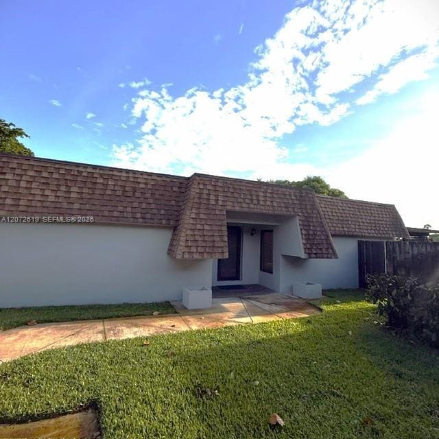 Foto del edificio - 19229 E Lake Dr