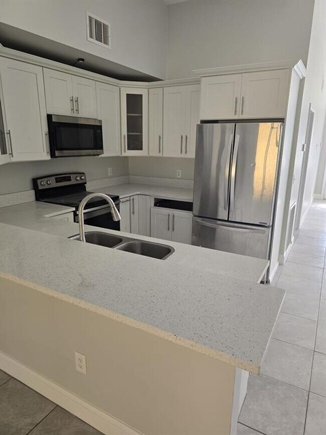 Foto del edificio - 7919 Burlwood Ln