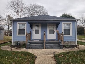 Building Photo - 704 3rd St