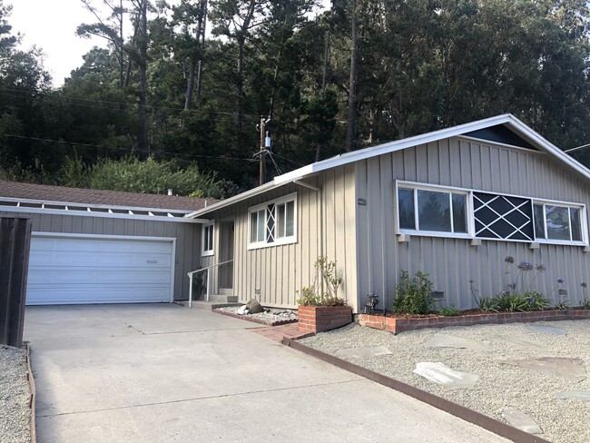 Building Photo - 2336 Valleywood Dr