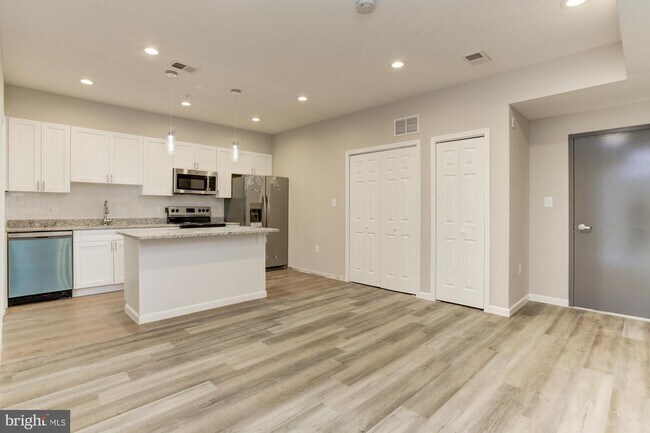 Foto del edificio - 1923 Ashland Ave