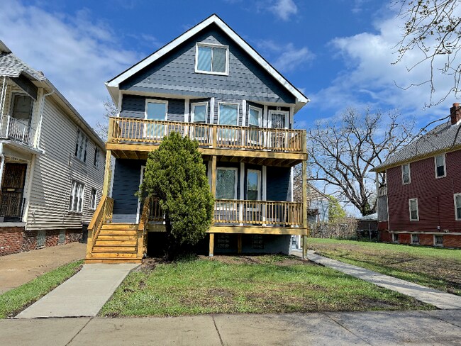 Building Photo - 5038 Seminole St
