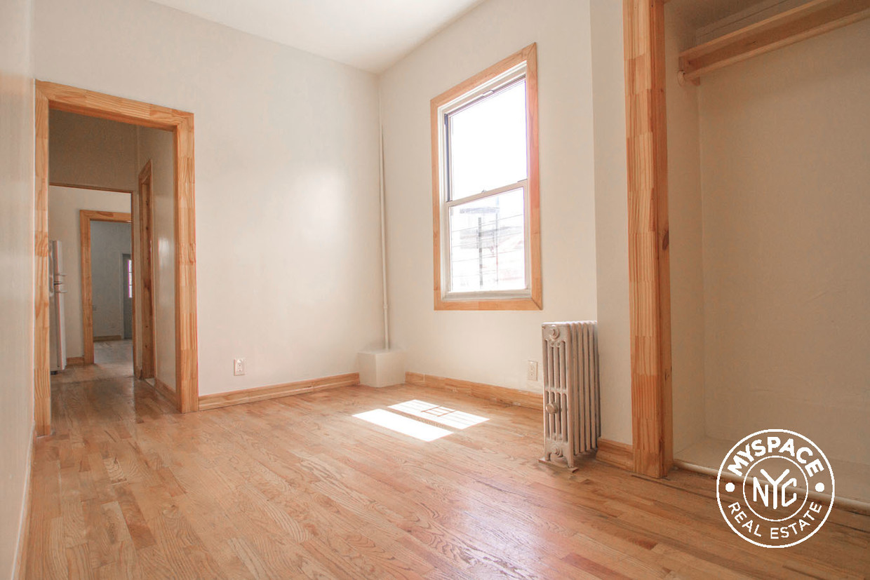 Foto principal - 208 Himrod St