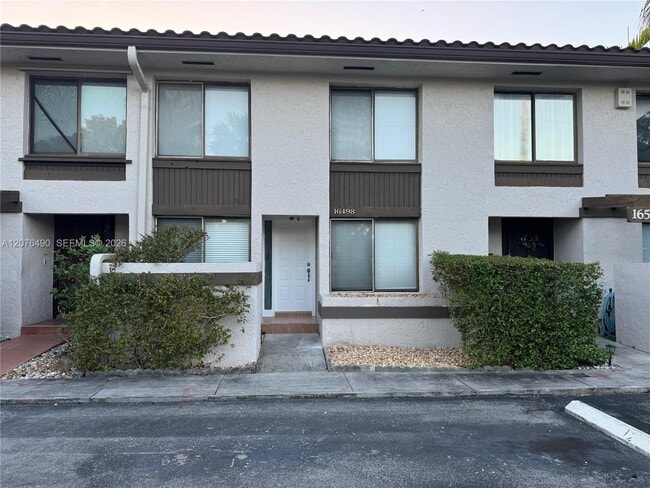 Building Photo - 16498 NE 26th Ave