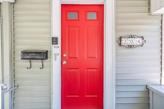 Foto del edificio - 204 West End Pl