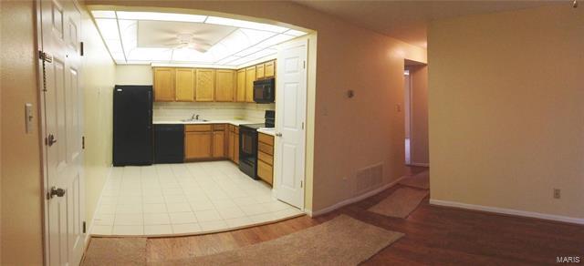 Building Photo - 700 Ridgeside Dr
