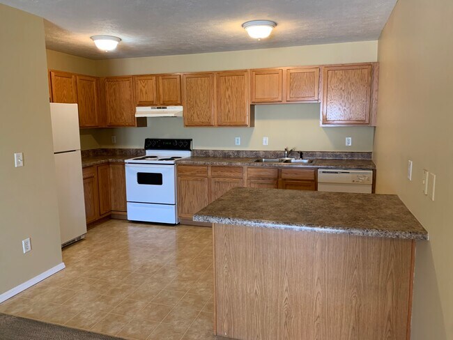 Building Photo - 1107 Ekstam Dr