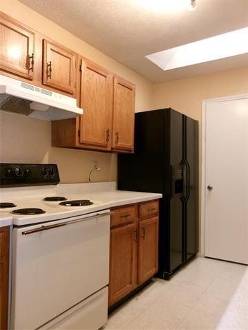 Building Photo - 622 W Warrior Trl