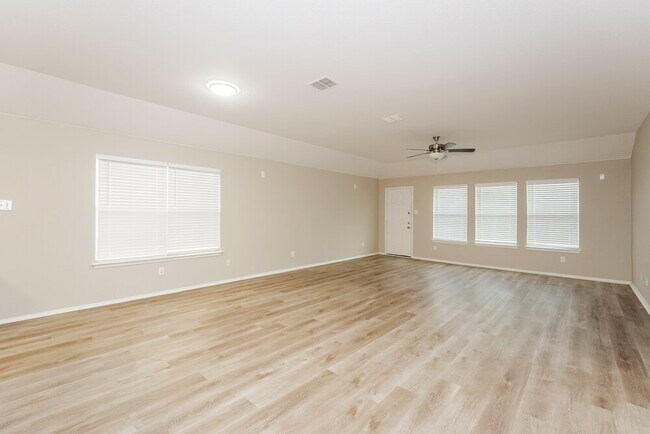 Foto del edificio - 3737 Sapphire St