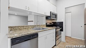 Foto del edificio - 8642 Fredericksburg Rd