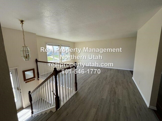Building Photo - 3 Bed 2 Bath Layton Home Coming Soon