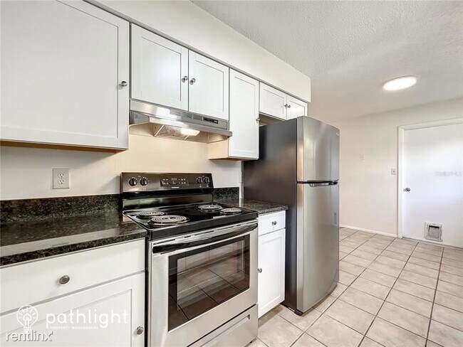 Foto del edificio - 3 br, 1.5 bath House - 845 Cedar Cir UNIT