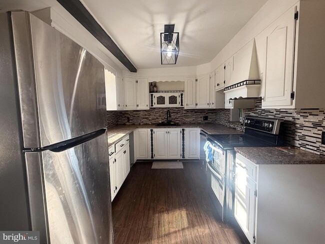 Building Photo - 101 Mill Rd