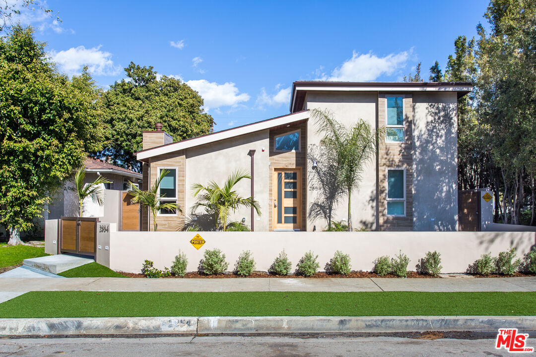 Foto principal - 2854 Westwood Blvd