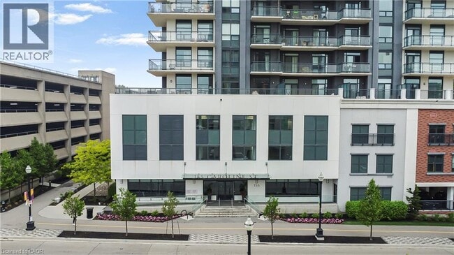Building Photo - 155 Caroline St S