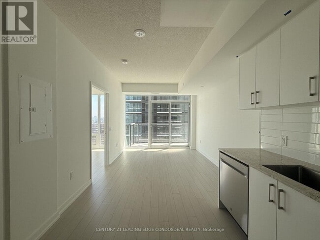 Building Photo - 4010 Eglinton Ave W