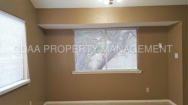 Building Photo - 7308 Loganberry Dr