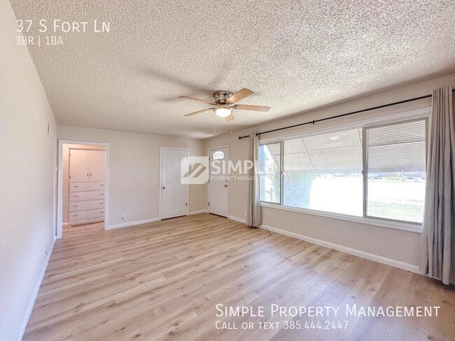 Building Photo - Single-level 3-BD home near Hill AFB!