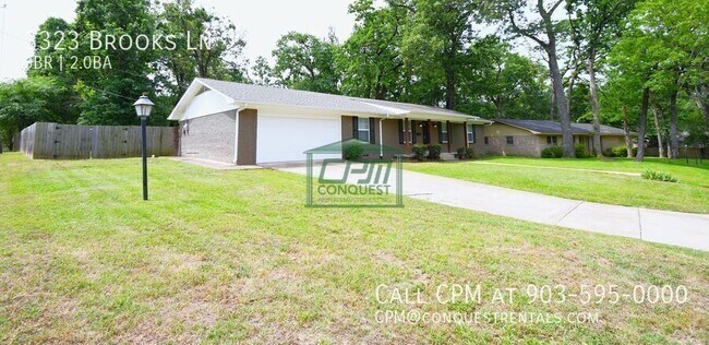 Foto del edificio - 3323 Brooks Ln