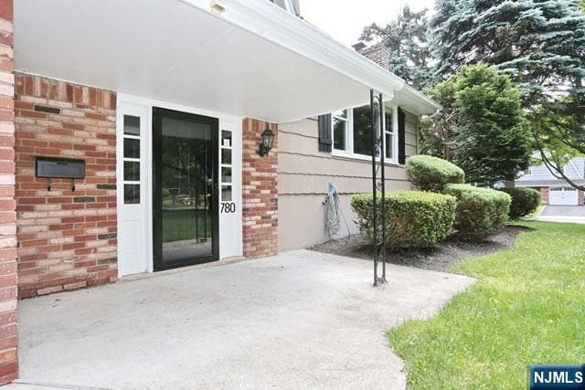 Building Photo - 780 Flint Pl