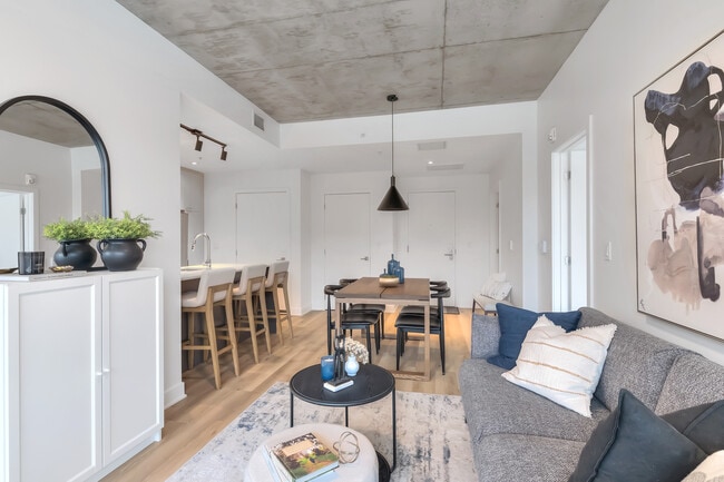 Building Photo - Leora Condo Rentals Saint-Laurent