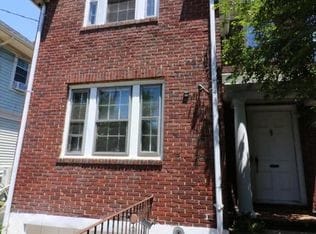 Primary Photo - 191 Catherine St