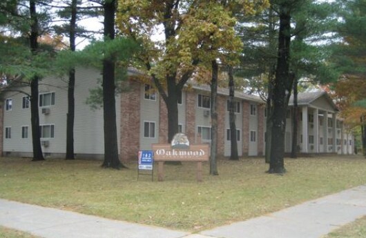 Primary Photo - Oakwood Apartments