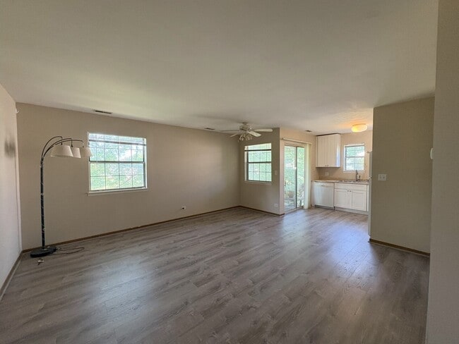 Building Photo - 36 Gant Cir