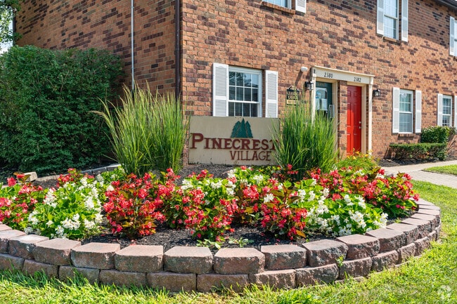 Building Photo - EXTENDED SUMMER / FALL REDUCED RENT - Pine...