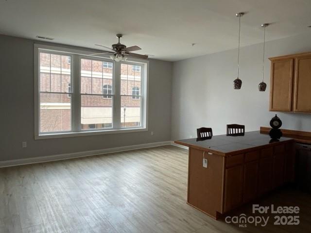 Foto del edificio - 141 W Main Ave