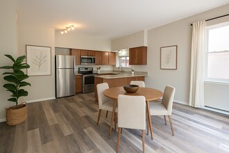 Building Photo - 4250 Castleman Ave