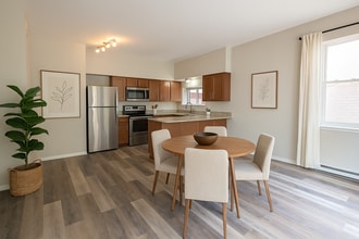 Building Photo - 4250 Castleman Ave