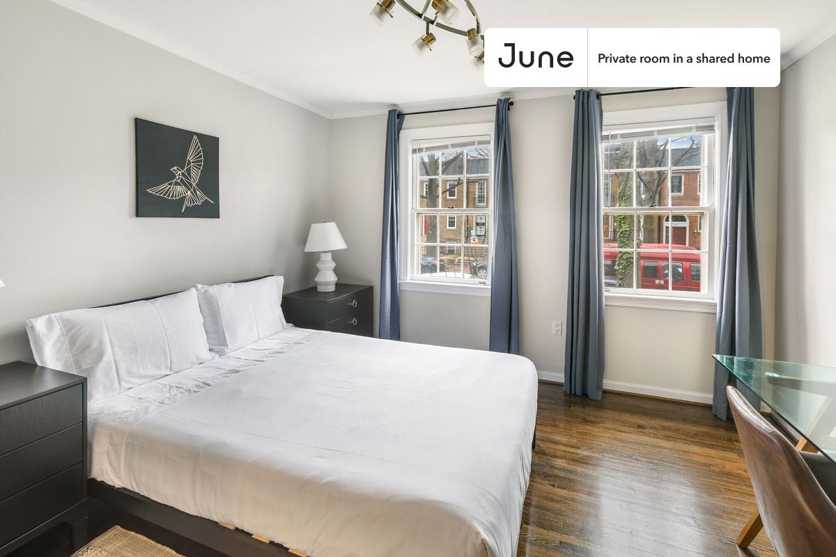 Room in Shared 7 bed/3.5 bath home in Southwest Waterfront - Room in Shared 7 bed/3.5 bath home in Southwest Waterfront