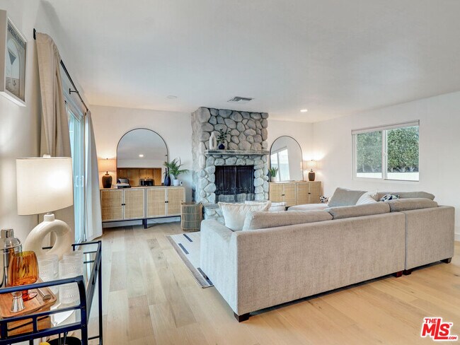 Foto del edificio - 39390 Marietta Cir