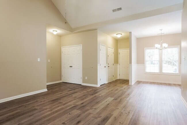 Foto del edificio - 3712 Blue Blossom Dr