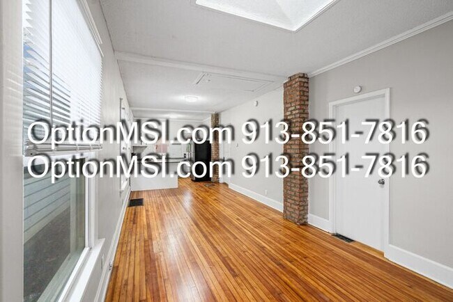 Foto del edificio - West Plaza!!!