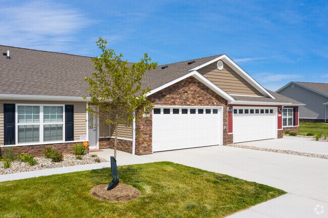 Foto del edificio - Redwood Superior Township