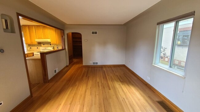 Building Photo - 4840 W 30th Ave