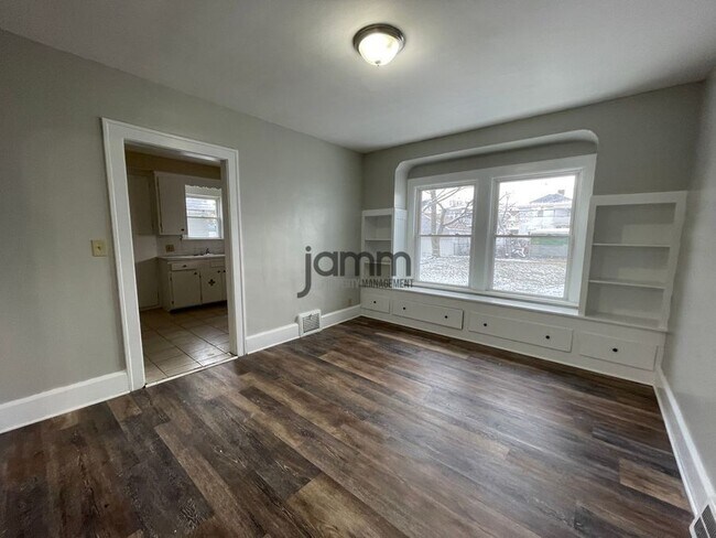 Foto del edificio - 5233 Anthony St