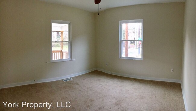 Building Photo - 2 br, 1 bath House - 1201 Carlton Avenue
