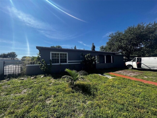 Photo - 3350 SW 37th St House