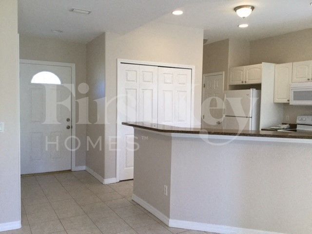 Foto del edificio - 5211 Wentworth Rd