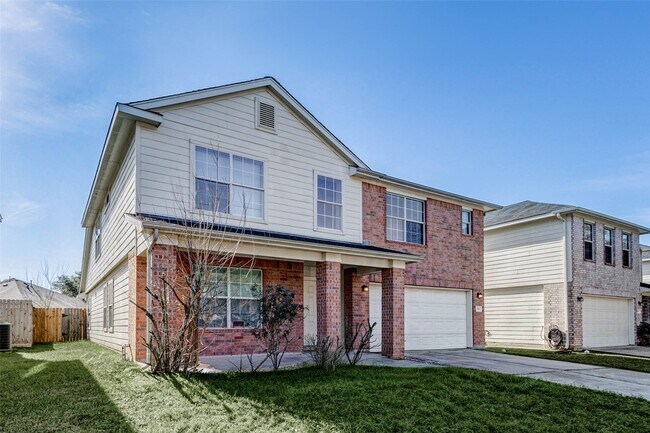 Building Photo - 3434 Fiorella Way