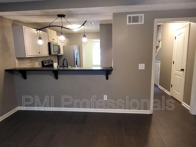 Building Photo - 1417 Middleborough Ct