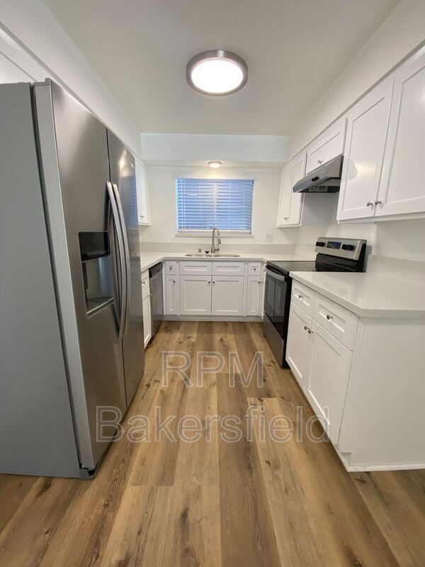 Foto del edificio - 2411 Olive St