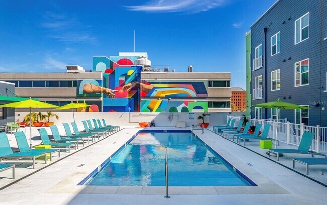 Building Photo - 1659 2nd St