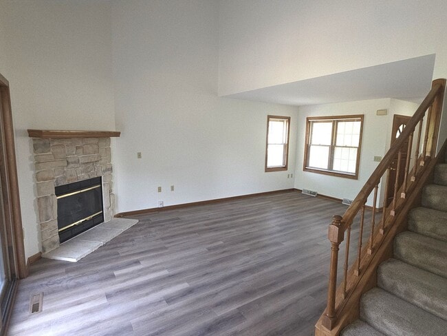 Building Photo - 3205 S Ridge Crest Ct