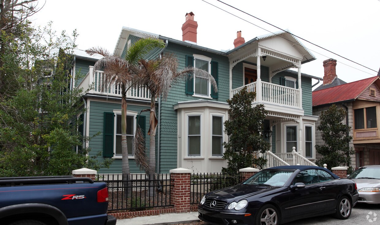 Primary Photo - 46 Marine St